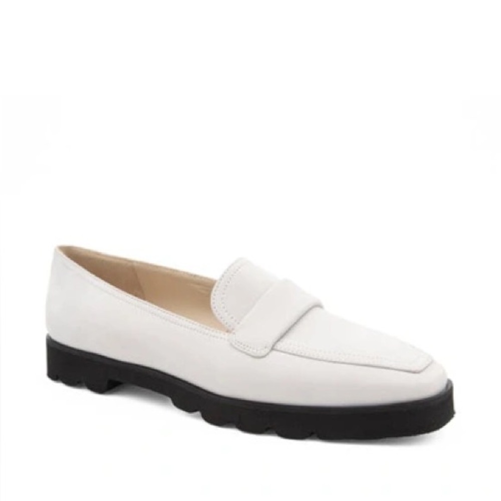 Amalfi by Rangoni Giuliano Loafer in Off White Tiffany Nubuck